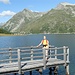 Daniela sullo sfondo il Piz Lunghin