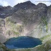 Splendido Lago della Malgina e alle spalle il Pizzo del Diavolo della Malgina (2926m)