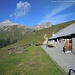 si arriva all'Alp Muntatasch con bella vista a sx sul Piz Padella