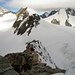 Blick zurück über den Grat zur Fuorcla Bellavista, dahinter die Bellavista, links Piz Zupo 3996m, rechts Piz Bernina 4049m