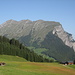 Kanisfluh mit Godlachen Alpe im Vordergrund