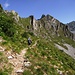 Superato il Passo ci affacciamo sul versante Trentino, la Val di Fumo.