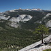 Im Abstieg vom Sub Dome - Blick ins Little Yosemite Valley. Im Hintergrund: Clark Range.