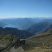 das Gipfelpanorama in aneinandergereihten Bildern: Südwesten mit Lago Maggiore und Montblanc-Massiv.<br />Der Berg mit dem markanten Gletscher müßte wohl der Basódino sein