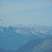 Weitblick zu den höchsten Karwendelgipfeln. Davor das Rofan