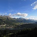 Kurz nach dem Start: gezuckerte Berge über St. Moritz