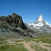 Kleiner und grosser Felsgipfel bei unserem Start zur Nordendtour beim Rotenboden (2815m): Riffelhorn (2927,5m) und Matterhorn (4477,5m).