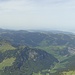 das Panorama reicht vom Forstberg bis zum Fluebrig, vom Vierwaldstätter- zum Sihlsee