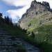 Rechts hinten oben lugt der Eiger hervor..