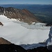 Blick hinunter zu einem mir leider unbekanntem Gletscher, nordöstlich des Gipfels