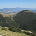 Vom Rifugio Valcella schweift der Blick ostwärts über die Hügel Umbriens und der Marken.