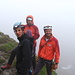 Nebel am Berg - wir steigen in die Höhle ein, Ronny, Harald, Gerald