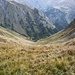 <b>La ripida Val Dros vista dalla sella a quota 2247 m.</b>