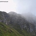 Kalte Böen und Nebelschwaden umziehen heute den Berg