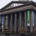 Glasgow: Gallery of Modern Art.<br /><br />Man beachte das künstlerische Detail auf der Statue ;-)