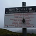 An unserem zweiten Urlaubstag war schon die Besteigung des Ben Nevis auf dem Reiseplan. Bei leichtem Regen und Wind starteten wir unsere Tour gleich neben dem Ben Nevis Inn (35m) auf nahezu Meereshöhe.