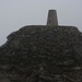 Der Vermessungspunkt auf dem Ben Nevis (1344m), dem höchsten Berg Grossbritanniens in Europa. Auf Schottisch heisst der Gipfel Beinn Nibheis.