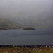 Der malerische Lough Callee / Loch Caillí (329m). Zwischen diesem Bergsee und Lough Gouragh wandert man über Hags Glen in den hintersten Talkessel.