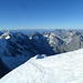 [peak2721 Jungfrau]-Gipfel. Blickrichtung WSW mit Fernsicht bis zum alles überragenden [peak6697 Mont Blanc].