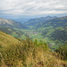 Vom Oberlaubhorn schauen wir nach Lenk und auf das Simmental hinunter,...
