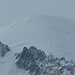 Les chanceux qui finissent la montée du Mont Blanc.
On voit la sortie du Mont Maudit au 1er plan à gauche