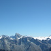 Auf dem Gipfel, Blick nach Osten, rechts aussen Matterhorn 4478 m, etwas links der Mitte Dent Blanche 4357 m