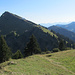 Blick zurück zum Hochgratgipfel und zur Bergstation
