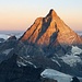 Dent d'Hérens, Matterhorn und Dent Blanche in den ersten Morgenstrahlen