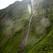 Namenloser Wasserfall im Abstieg zum Hospice de France