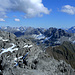 Blick hinüber vom (westlichen) Gipfel (2632m) auf den eigentlich höchsten Punkt der Rüfispitze (2640m).
