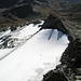 Il Ghiacciaio della Greina sovrastato dalla cima 3067 del Piz Greina (cresta percorsa in salita)