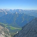 Blick über die Arnspitzgruppe ins Herz des Karwendels.