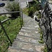 endlose Treppen führen nach oben,typisch Tessin