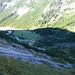 Blick zurück über den Geröllhang ins Karwendeltal vom Anfang des Drahtseils. (Aufstieg ins Marxenkar.)