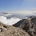 die Passage zum Vorgipfel;
im Hintergrund der vorgestern bestiegene Monte Camicia