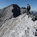 Abstieg am Westgrat; markant: der Eiskarlspitz-Ostgrat