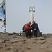 Gipfel Hoverla / Говерла - "Gruppenfoto mit Dachshund" auf dem höchsten Berg der Ukraine.
