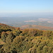 Gipfel Kékestető - Gipfelrundblick vom Fernsehturm 6/8: ... in nördliche Richtung. Zu sehen sind u. a. links Parádsasvár, rechts Parádóhuta und Parád.