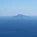 Die Isola di Montecristo im Dunst