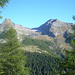 Parte iniziale di salita con vista su Alpe Paione e Pizzo Giezza
