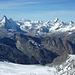 Bergkulisse vom Matterhorn bis (fast) Zinalrothorn, mitte ganz hinten Mont Blanc