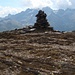 Auf dem höchsten Punkt des Breithorn beim Steinmann (2593 m).