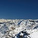was für ein Ausblick: Tuxer und Zillertaler Alpen im Winterkleid