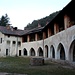 <b>L’antico monastero è posto all’inizio della Valle del Pralugano, che unisce Valganna e Valcuvia.</b>