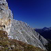 Am ersten Aufschwung, Blick zur Oberen Wettersteinspitze, im Hintergrund nördl. Karwendelkette.