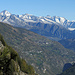 Blick auf Törbel mit Berner Alpen im Hintergrund