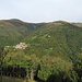 Val Colla, etwas oberhalb Cimadera: Scareglia und Monte Bar.