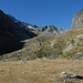 mitten im Schludertal, kurz vor der Schluderhütte auf 2440m wirkt das Tal freundlicher 