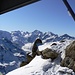 Gruppo Bernina attraverso il segnale trigonometrico in cima al Languard.