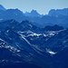 Zoom zu den Dolomiten.